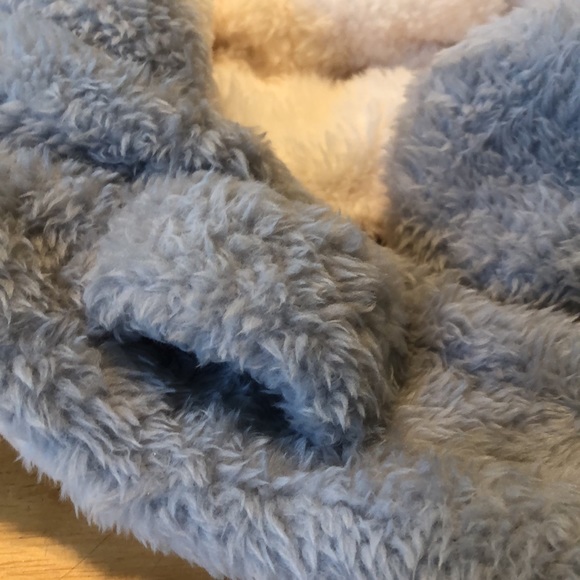 Cozy Baby Winter Hat - Picture 4 of 7